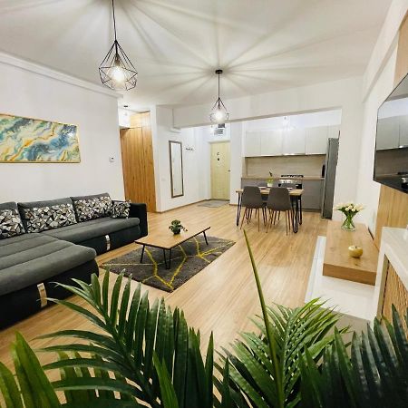 Royal Moonlight Apartment Мамая Екстериор снимка