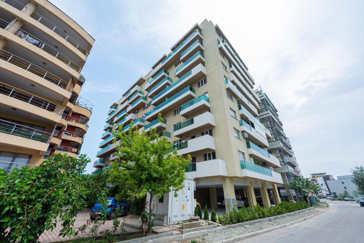 Royal Moonlight Apartment Мамая Екстериор снимка