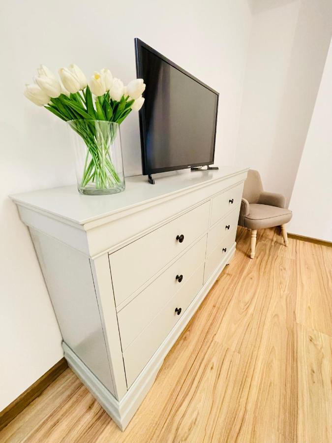 Royal Moonlight Apartment Мамая Екстериор снимка