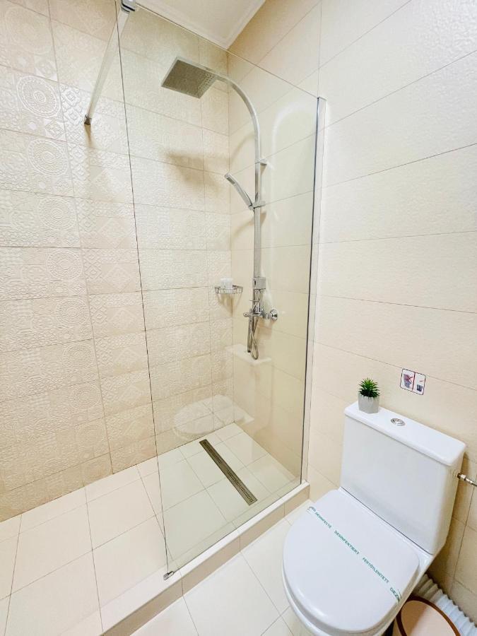 Royal Moonlight Apartment Мамая Екстериор снимка