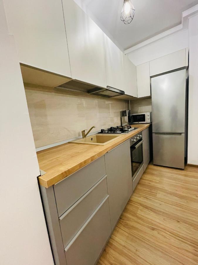 Royal Moonlight Apartment Мамая Екстериор снимка